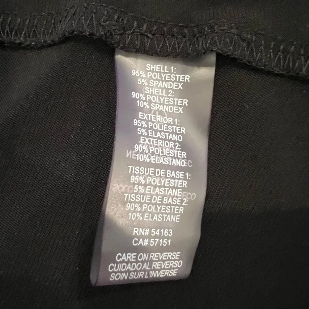 Calvin Klein‎ top